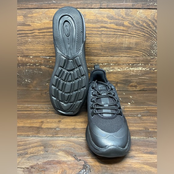 Nike Air Max  Axis AA2168-006 Women's Core Black Athletic Running Shoes - Picture 5 of 5